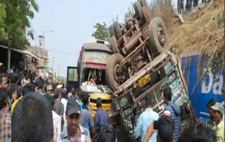 Chief Secretary Direct Districts To Strict Implement Of Road Safety Laws