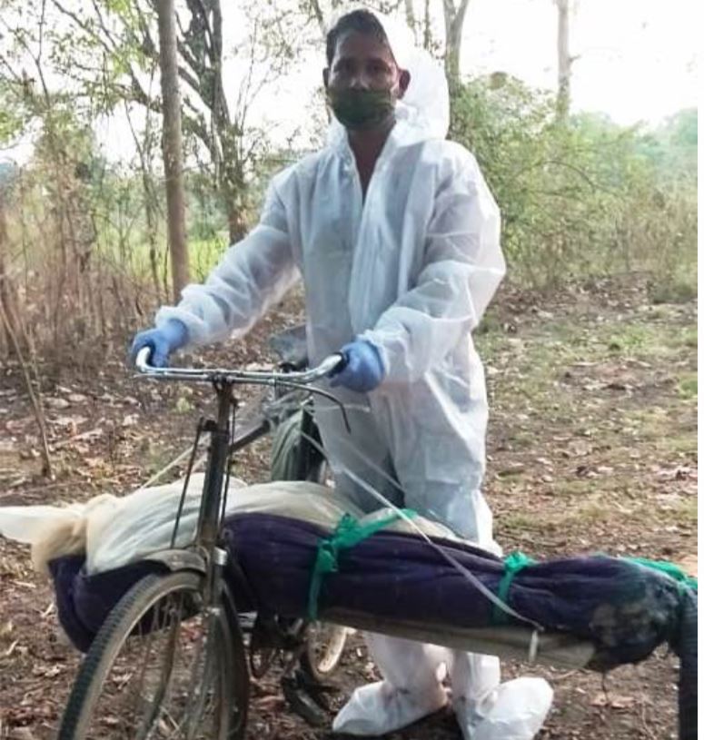 Son Carried Covid Positive Father's Dead Body In Cycle At Bolangir