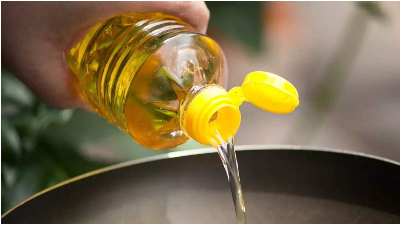 Consumers to pay less for edible oils with reduction in Basic Import Duty
