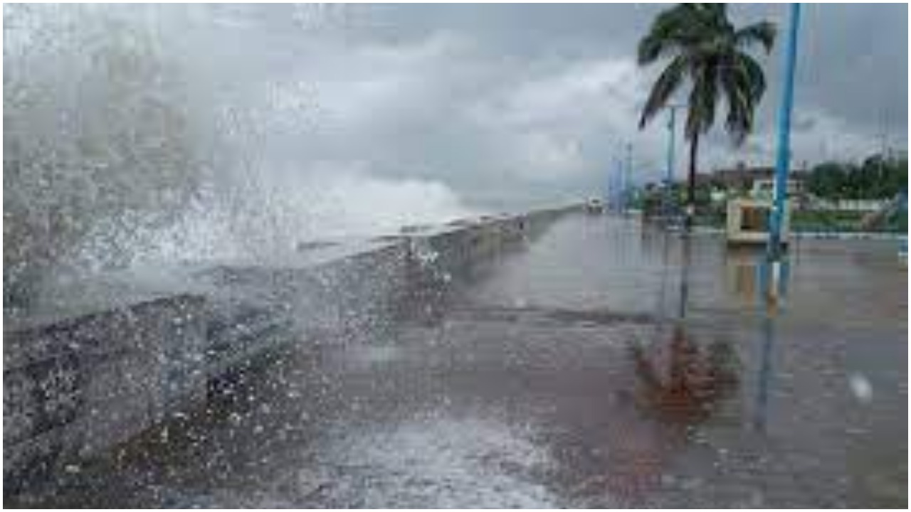 probable-cyclone-sitrang-src-writes-7-district-for-stay-alert
