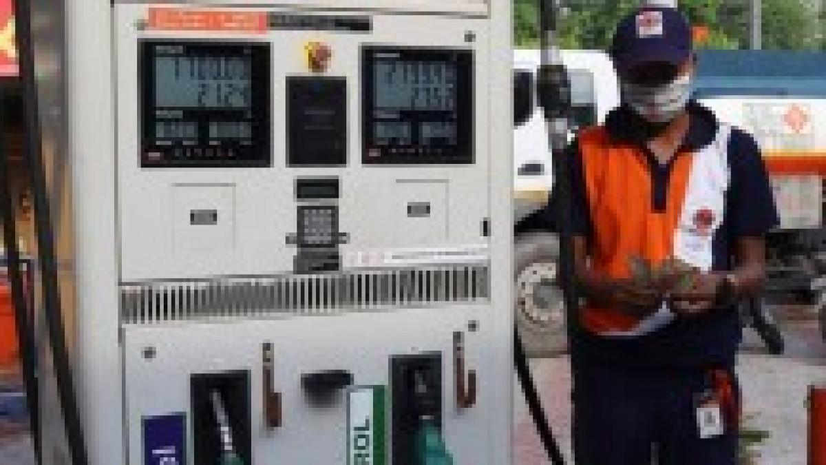 ongress Targets Centre Govt On Petrol Rates