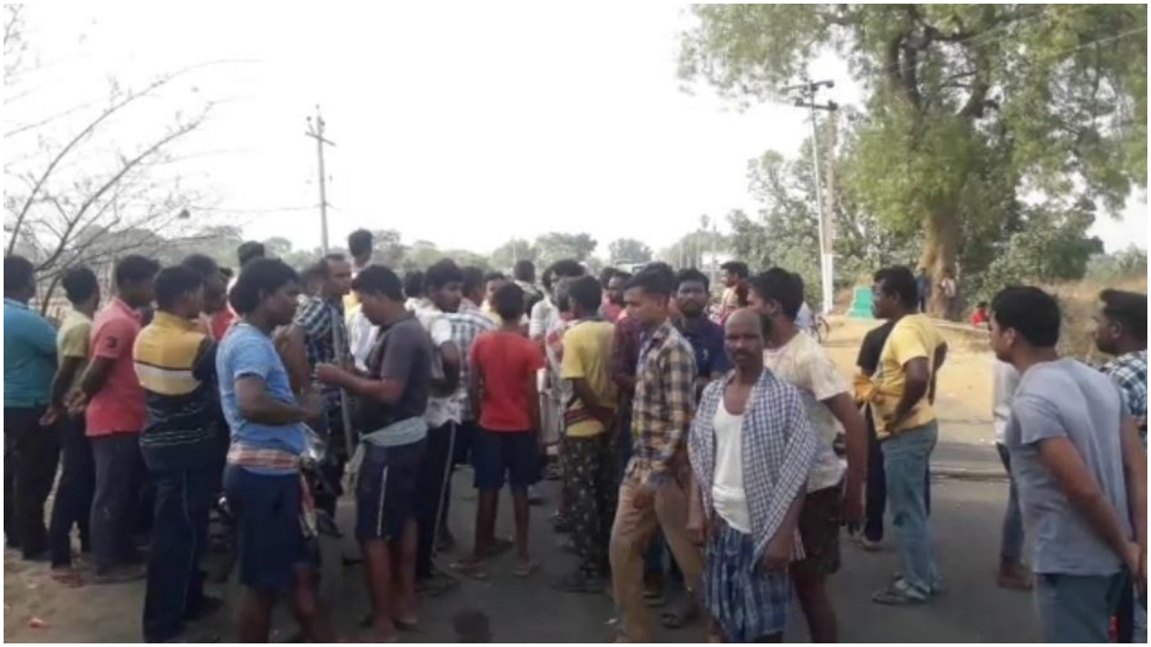 Sonepur People Blocked Road After Youth Killed In Bus Accident