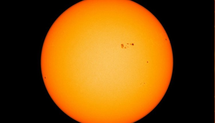 Sunspot Size Of 3 Earth's, Doubling Size In Every 24hrs