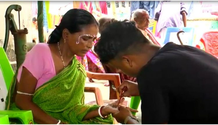 Supporting & Helping Group Celebrated Raja In Old Age Home Of Paradeep