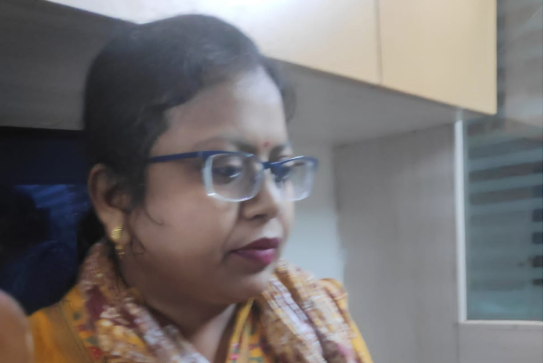 Begunia Block Junior Engineer Sanghamitra Sahoo Trapped By Vigilance