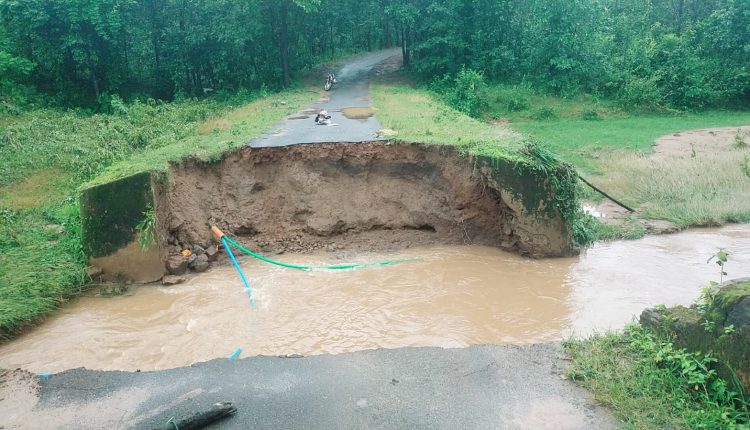 Many Bridge Washed Away In Rain At Kandhamal