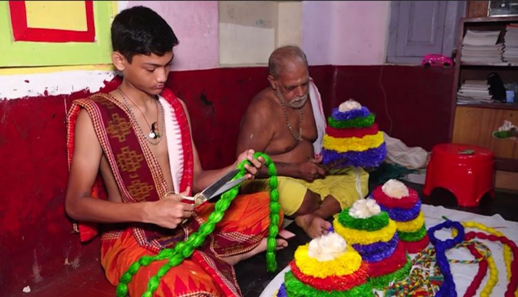 Raksha Bandhan In Puri Srimandir Special Rakhis For Lord Jagannath & Siblings