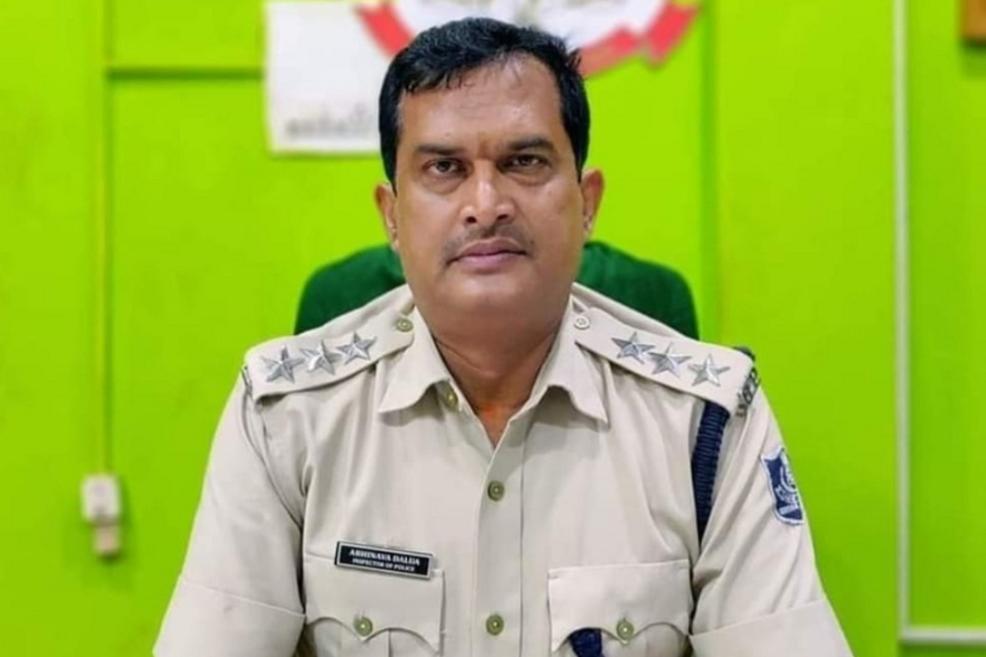 dsp-in-charge-abhinav-dalua-apprehended-by-vigilance-while-taking-bribe