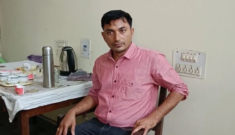 GRS On Vigilance Trap While Taking Bribe For PMAY