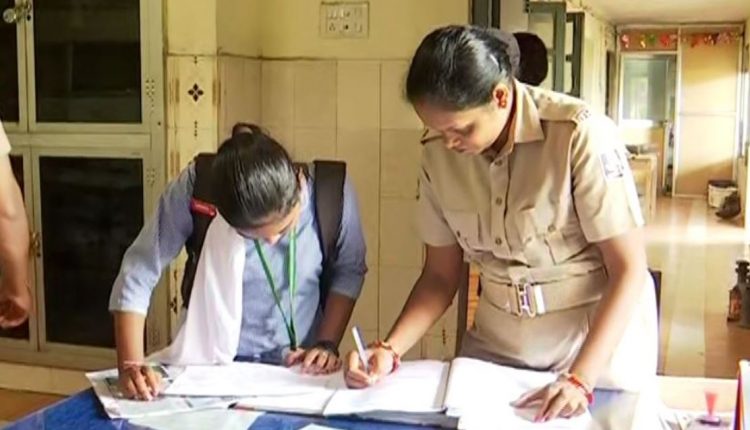 Now, 2 Girl Students Robbed Inside Mo Bus In Odisha Capital, 2nd Incident In 24 Hrs