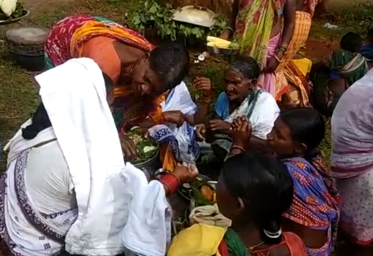 Tribal's Unique Tradition Of Faith Jana Sarani Pooja