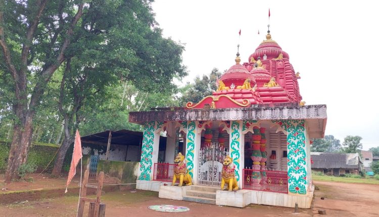 Unique Tradition Of Maa Manikeswari Temple Mundabasa Parba