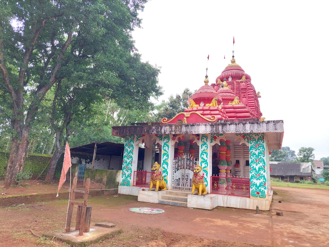 Unique Tradition Of Maa Manikeswari Temple Mundabasa Parba