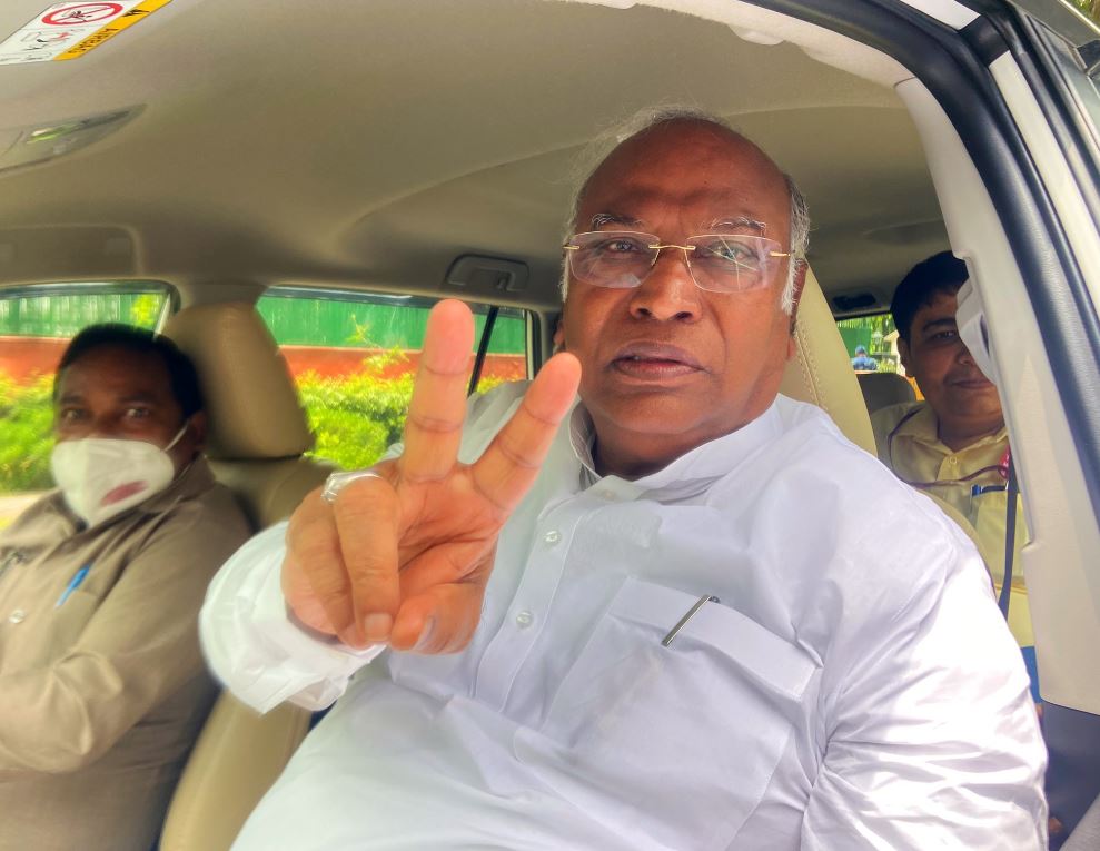 Congress Gets Its Non-Gandhi Prez In Mallikarjun Kharge After 24 Years
