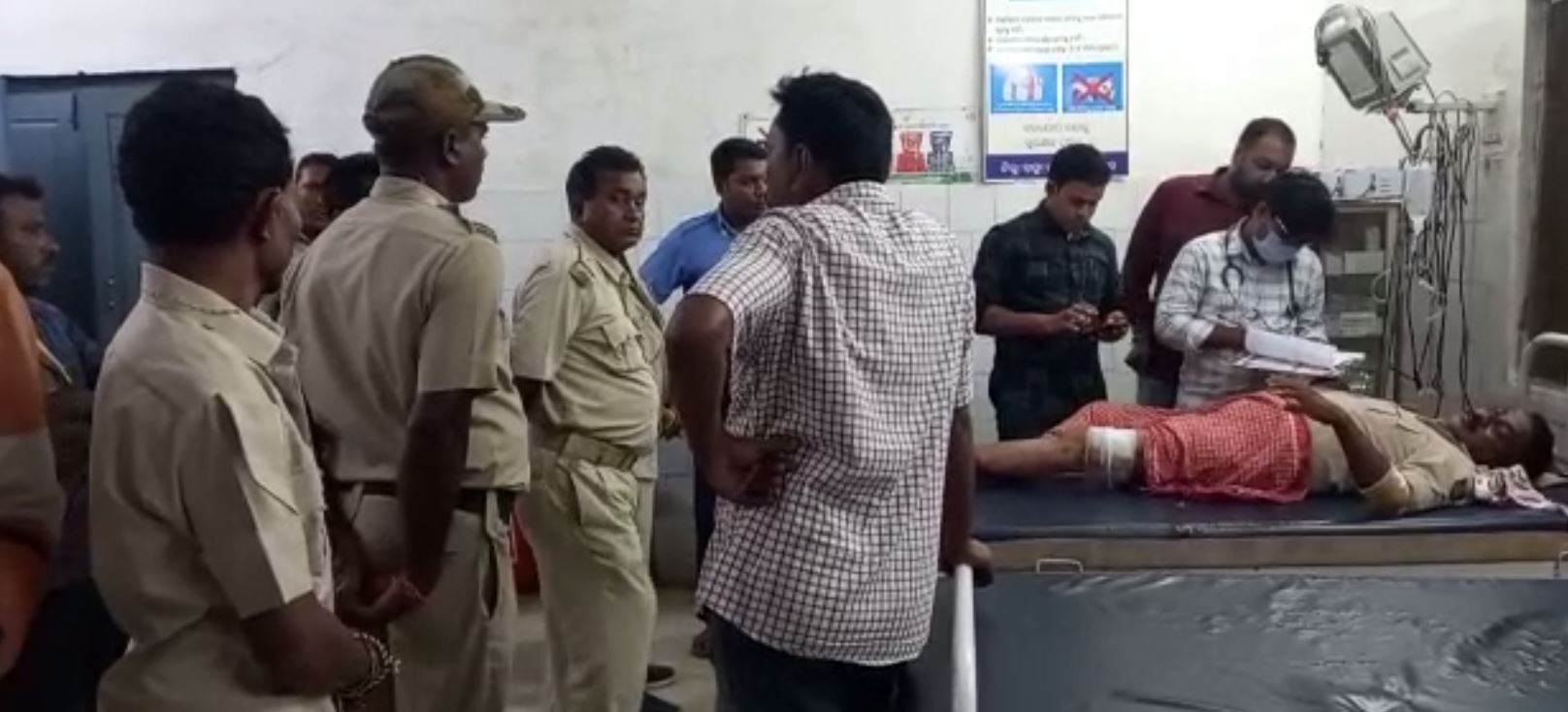 Forest Department Employees Attacked By Miscreants