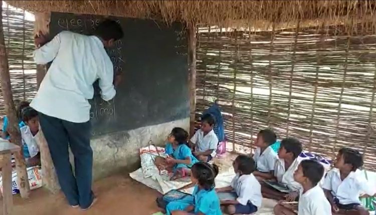 Government School Classes Held In Thatched Structure For 7 Years In Nabarangpur