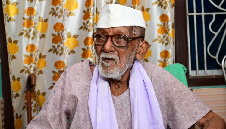 Eminent Freedom Fighter Biswanath Das Passes Away