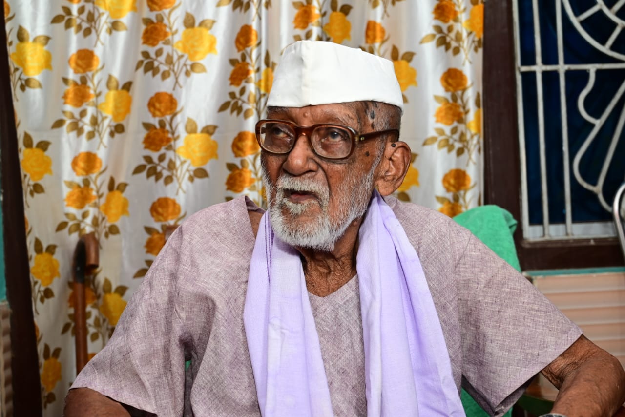 Eminent Freedom Fighter Biswanath Das Passes Away