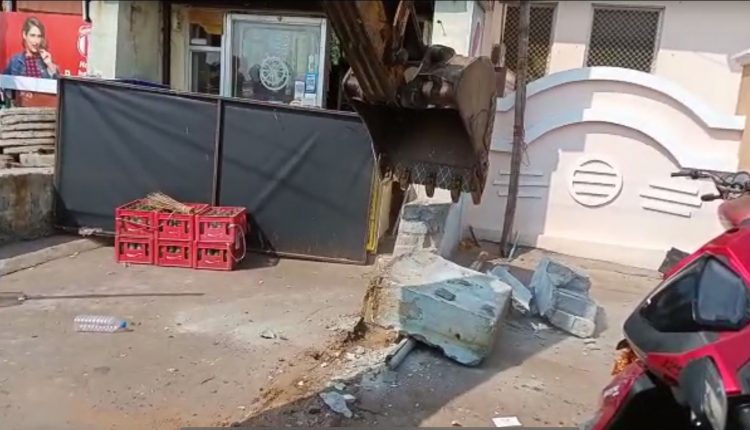 Eviction Drive In Puri Beach Road