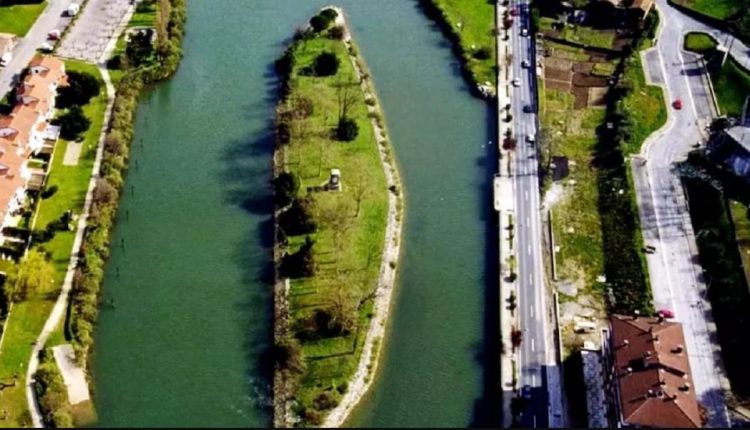 Pheasant Island That Switches Countries France And Spain In Every Six Months