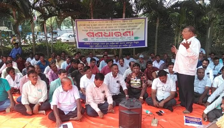 Truck Owners Stage Protest In Jajpur