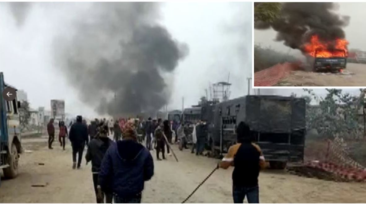 Buxar Farmers Lathi Charge Burnt Police Vehicle