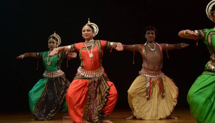 R-Day Parade In Delhi Odissi Exponent Nibedita Mohapatra Choreographs ‘Vande Bharatam’