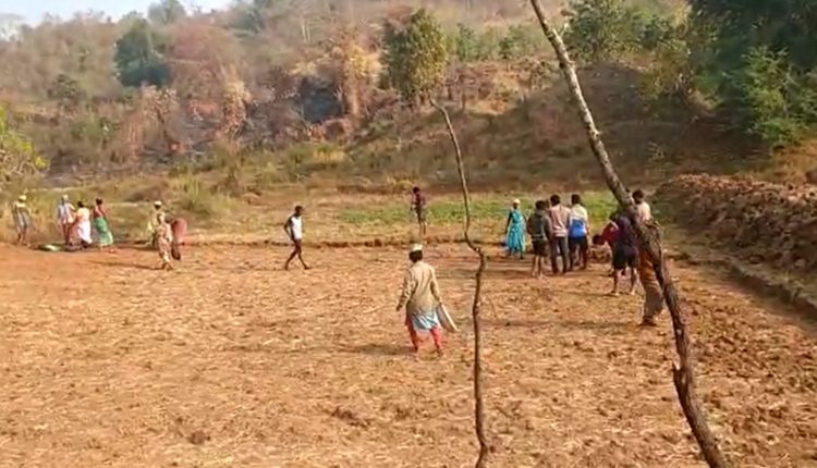 Andhra Build Pond Under MGNREGA In Rayagada Border