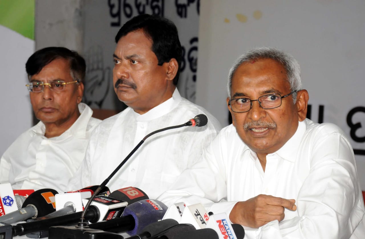 Congress Targets Odisha Govt Alleging Corruption On Jaga Mission