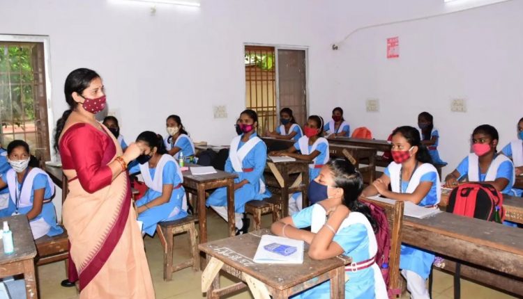 Odisha Govt To Recruit 20,000 Junior Teachers