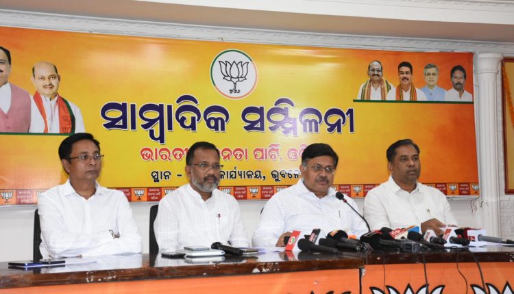 Pruthviraj Harichandan Slams Odisha Govt. Over Delay In Allotment Of Houses Under PM Awas Yojana