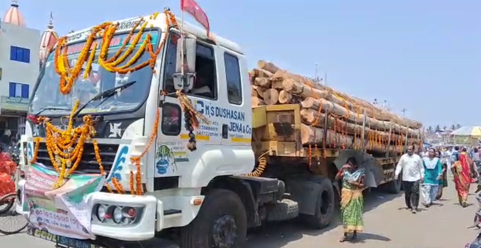 SJTA, Puri Received Woods For Chariot Construction