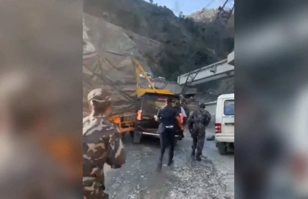 Truck Hits Law Minster's Car In Jammu And Kashmir