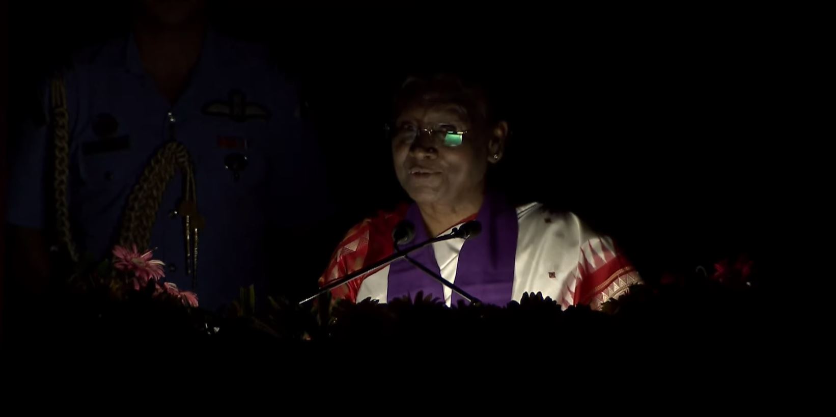 Power Cut While President Delivering Speech In Mayurbhanj
