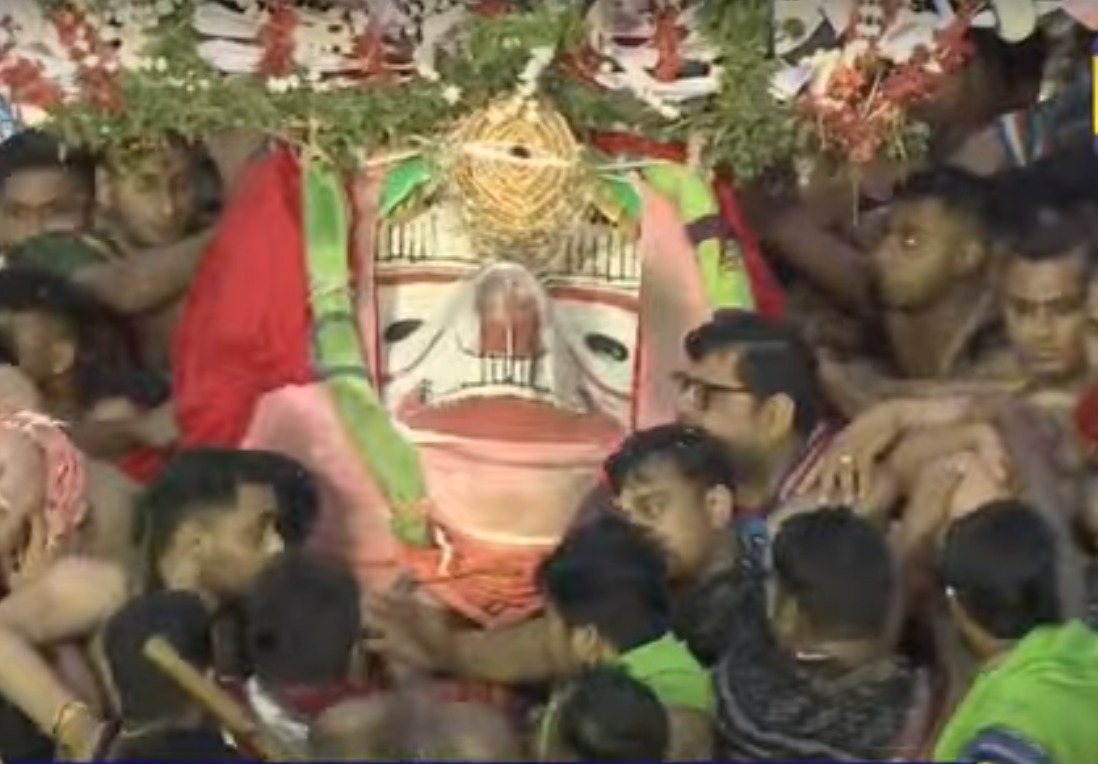 Adapa Mandapa Bije, Jew Balabhadra Enters In Shree Gundicha Temple 