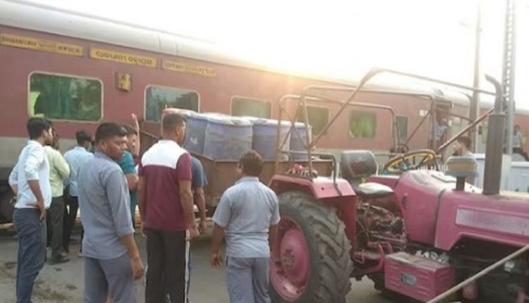 Bhubaneswar-Bound Rajdhani Express Narrowly Misses Hitting Tractor In Bengal’s Purulia