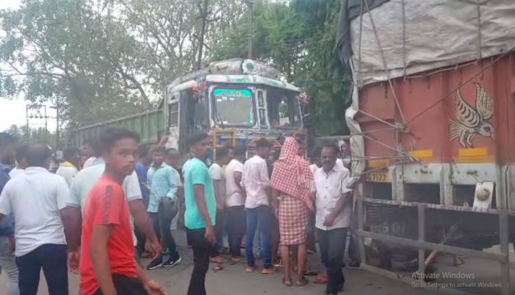 2 Die As Bike Gets Squeezed Between Trucks In Odisha’s Angul