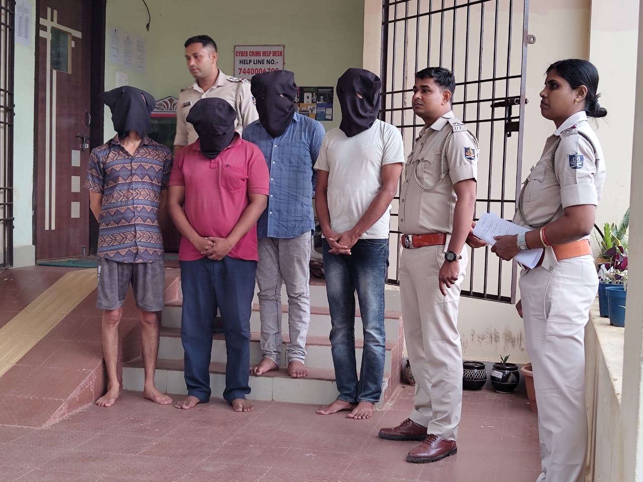 8 Arrested & Their Bank Accounts Seized For Cyber Fraud In Bhubaneswar