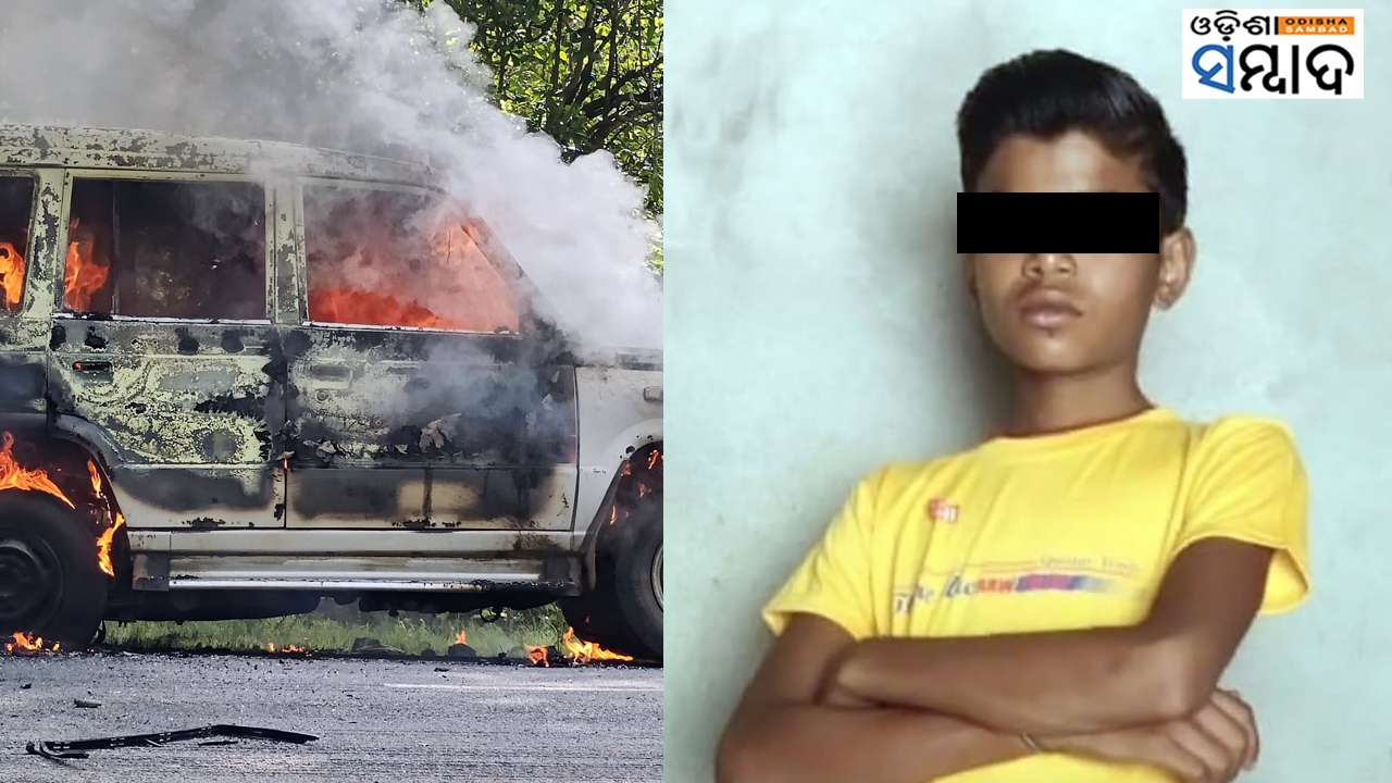 People Burn Police Van After Getting Half Hanging Body Of Missing Minor