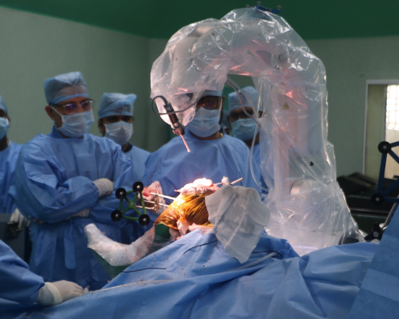 ROBOTIC-ASSISTED KNEE REPLACEMENT SURGERY ALLOWS GREATER PRECISION, BETTER RESULTS: PROF. DASH
