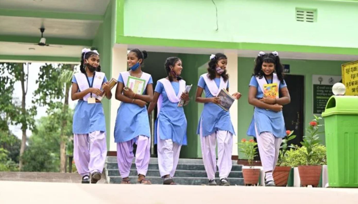 Aadhaar Card Not Mandatory For School Admission In Odisha